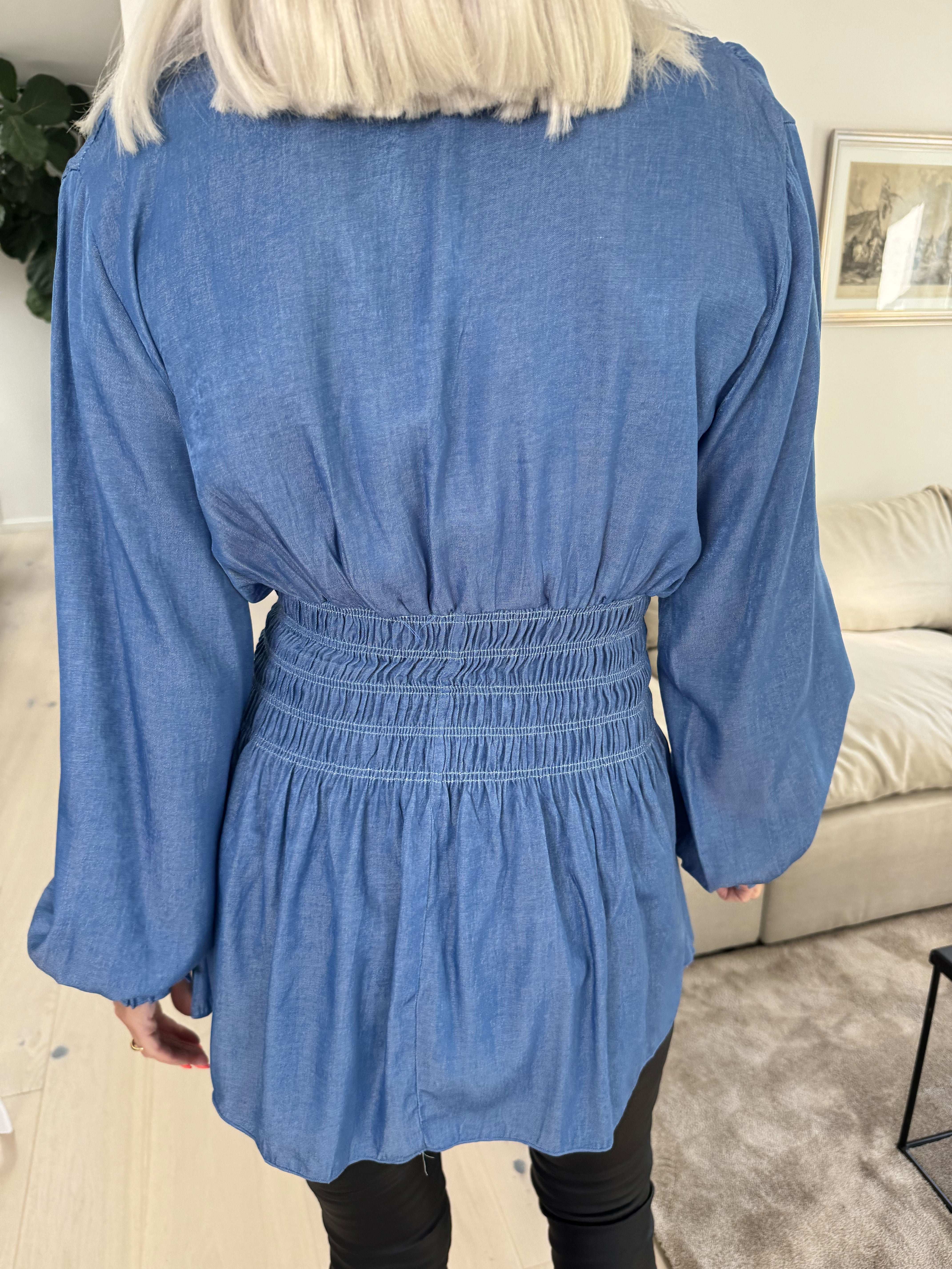 Pams Denim Shirt L/S - Elastisk blus med långa ärmar